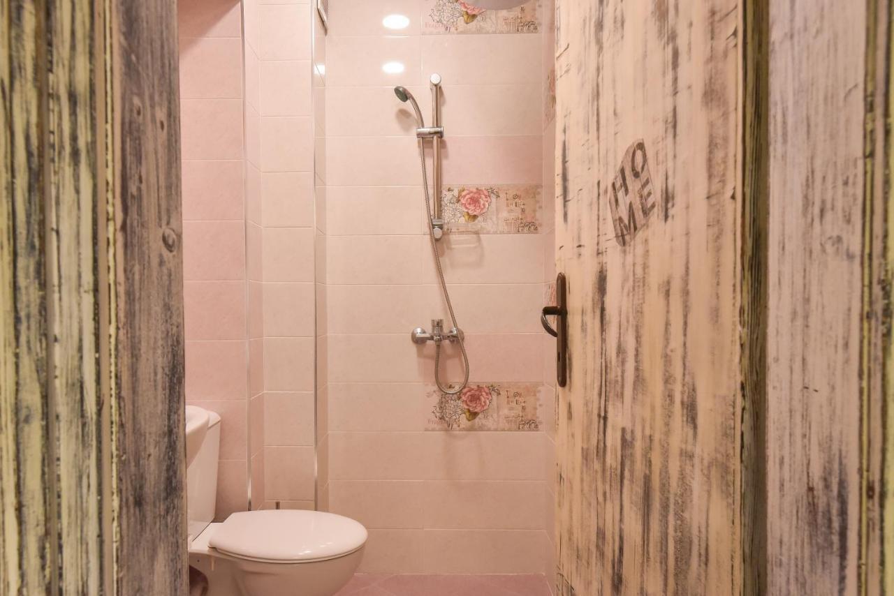 Vintage Spot - Colorful One-Bedroom Apartment By Flat Mаnager Sofia Bagian luar foto