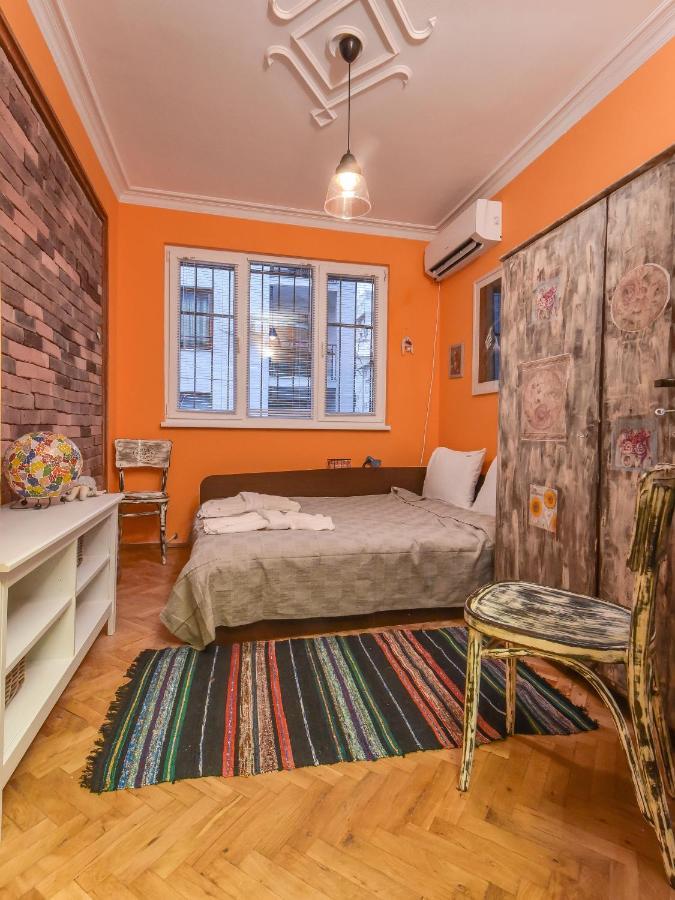 Vintage Spot - Colorful One-Bedroom Apartment By Flat Mаnager Sofia Bagian luar foto